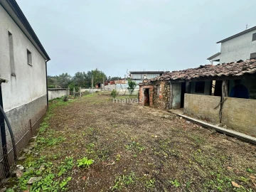 Quinta T0 para Venda em Moure