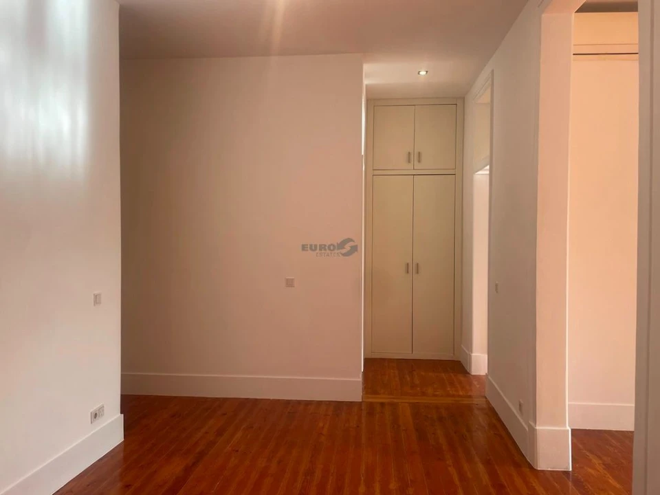 Apartamento T1 para Arrendamento em Santa Maria Maior Foto 14