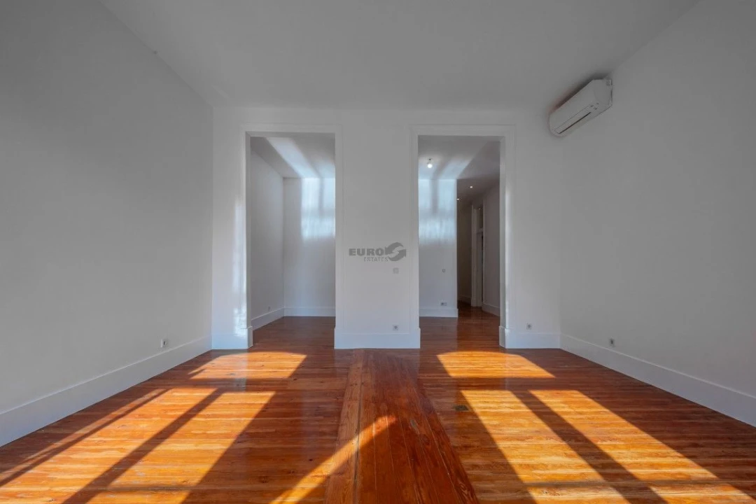 Apartamento T1 para Arrendamento em Santa Maria Maior Foto 15