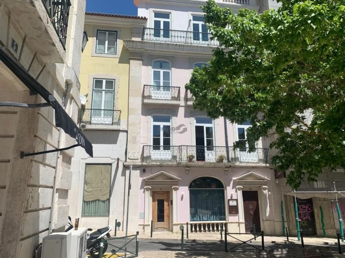 Apartamento T1 para Arrendamento em Santa Maria Maior Foto 22