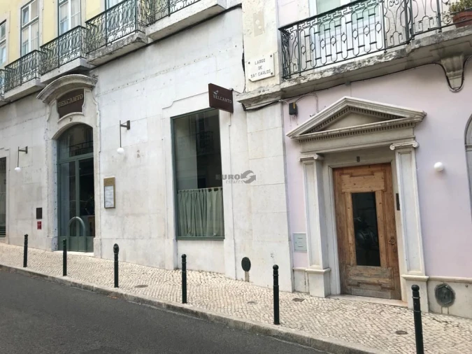 Apartamento T1 para Arrendamento em Santa Maria Maior Foto 23