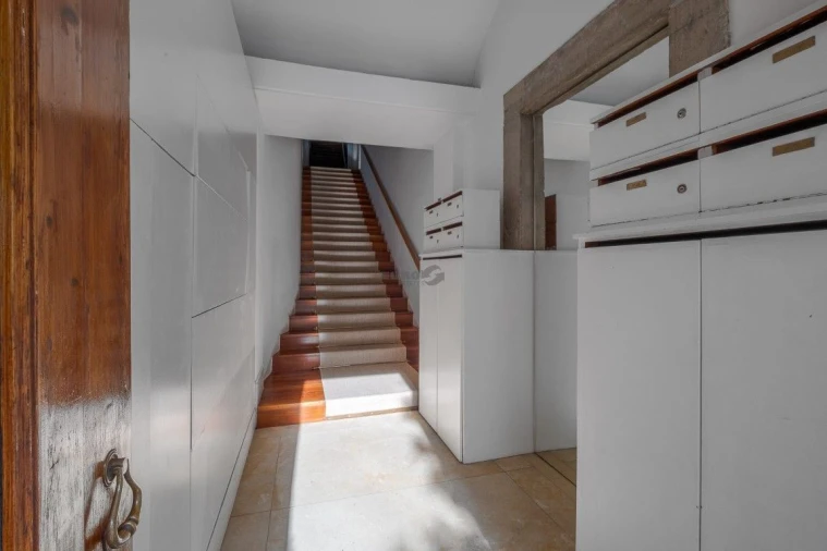 Apartamento T1 para Arrendamento em Santa Maria Maior Foto 22