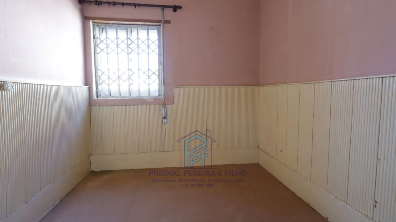 Moradia T4 para Venda em Rio Tinto Foto 15