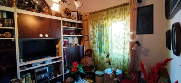 Moradia T6 para Venda em Laranjeiro e Feijó