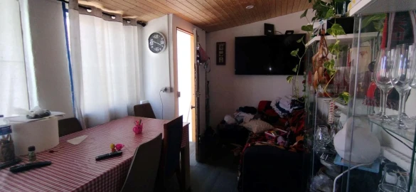 Moradia T6 para Venda em Laranjeiro e Feijó