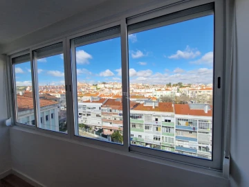 Apartamento T4 para Venda em Águas Livres