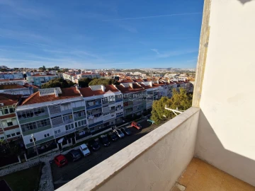 Apartamento T4 para Venda em Águas Livres