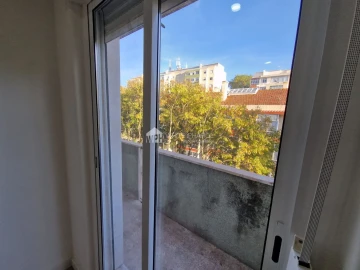 Apartamento T4 para Venda em Águas Livres