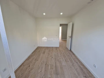 Apartamento T4 para Venda em Águas Livres