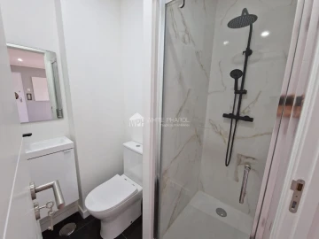 Apartamento T4 para Venda em Águas Livres