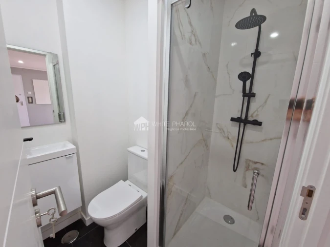 Apartamento T4 para Venda em Águas Livres Foto 27