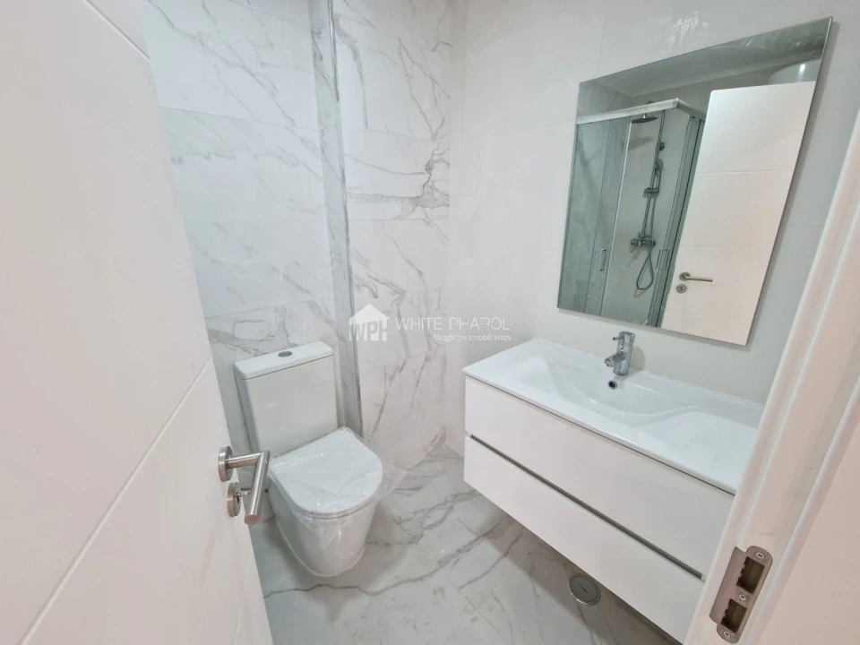 Apartamento T1 para Venda em Águas Livres Foto 20