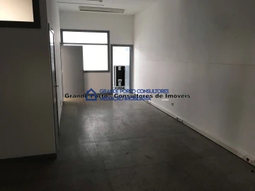 Armazém para Arrendamento em Paranhos