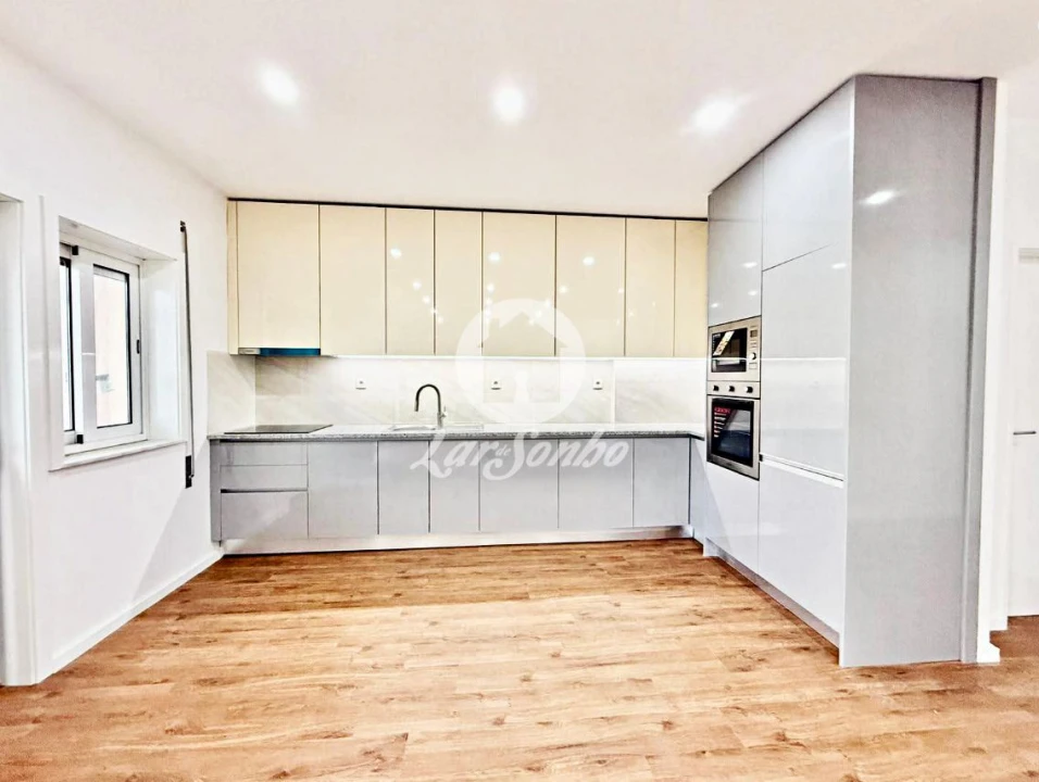 Apartamento T3 para Venda em Aguas Santas Foto 3