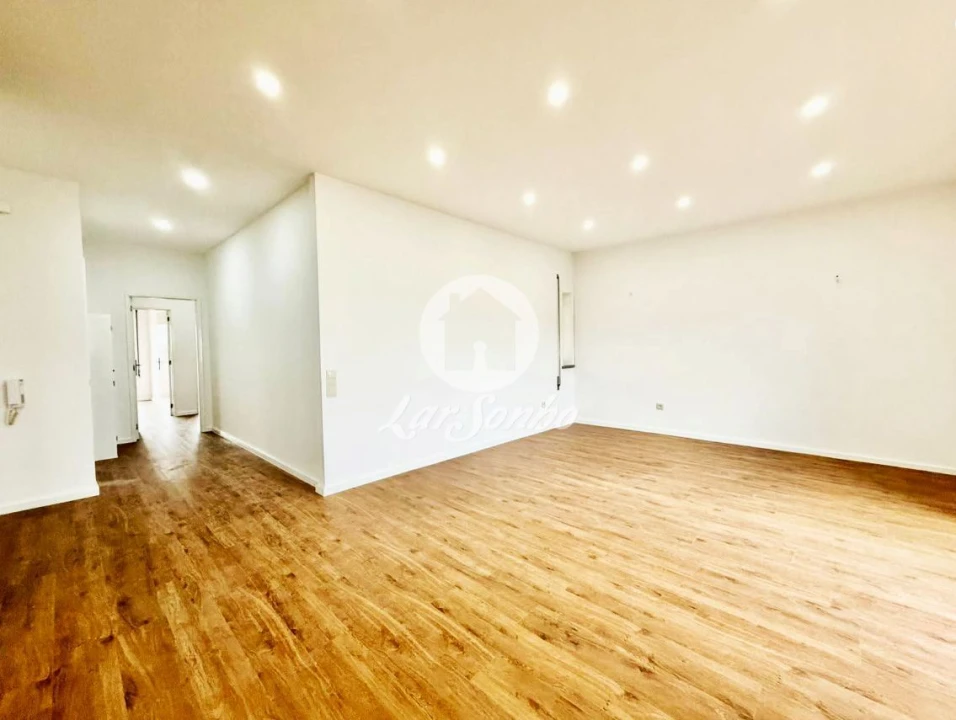 Apartamento T3 para Venda em Aguas Santas Foto 5