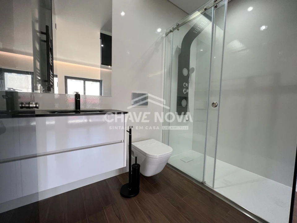Apartamento T3 para Venda em Ramalde Foto 13