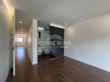 Apartamento T3 para Venda em Ramalde