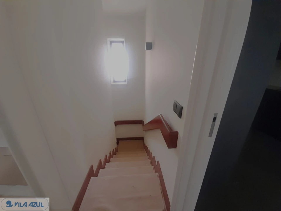 Moradia T4 para Venda em Gulpilhares e Valadares Foto 16