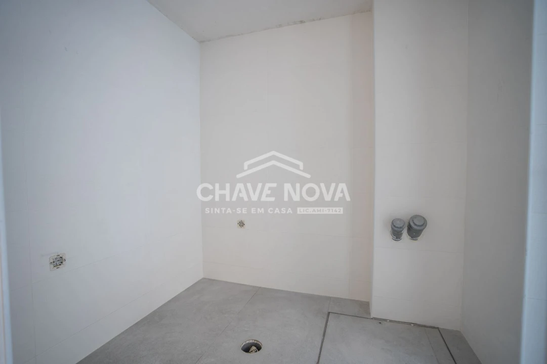 Moradia T3 para Venda em Madalena Foto 22