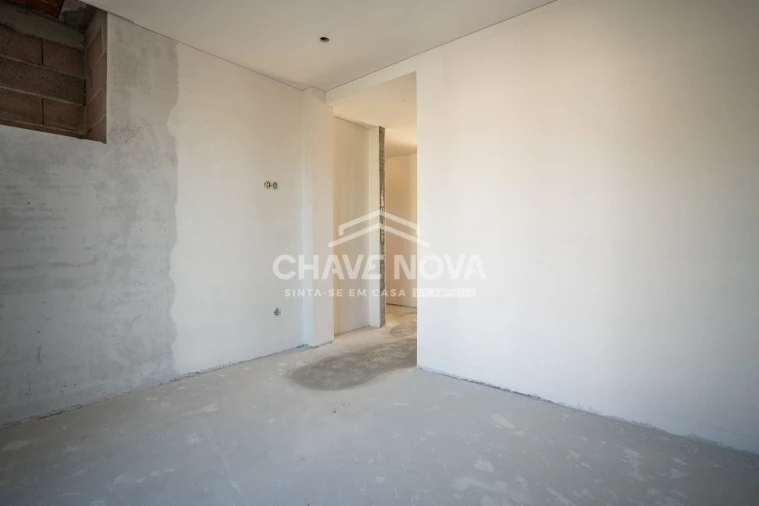 Moradia T3 para Venda em Madalena Foto 16