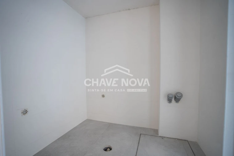 Moradia T3 para Venda em Madalena Foto 22