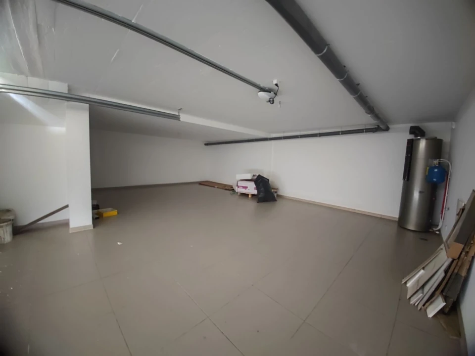 Moradia T4 para Venda em Antuzede e Vil de Matos Foto 25