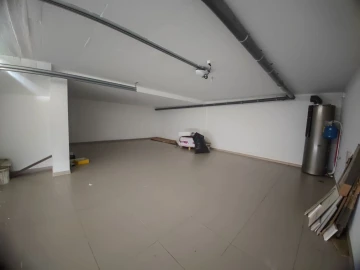 Moradia T4 para Venda em Antuzede e Vil de Matos