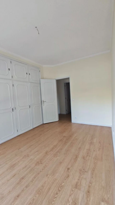 Apartamento T1 para Arrendamento em Mafamude e Vilar do Paraíso