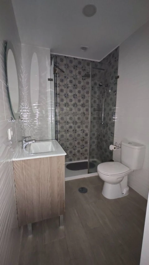 Apartamento T1 para Arrendamento em Mafamude e Vilar do Paraíso