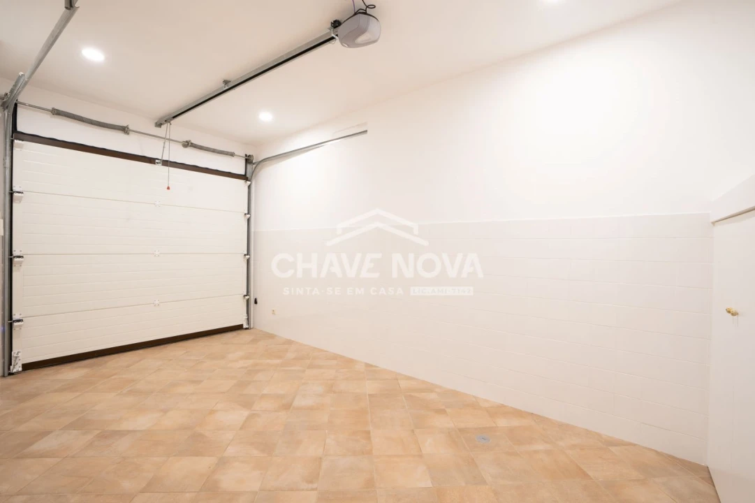 Moradia T2 para Venda em Santa Marinha e São Pedro da Afurada Foto 5