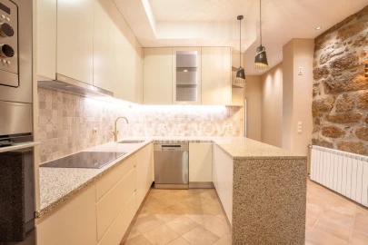 Moradia T2 para Venda em Santa Marinha e São Pedro da Afurada