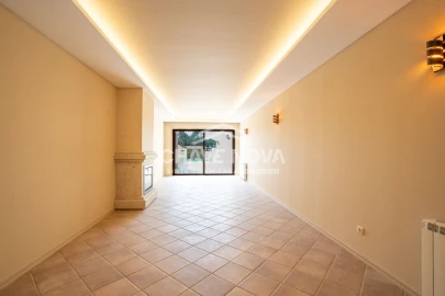 Moradia T2 para Venda em Santa Marinha e São Pedro da Afurada