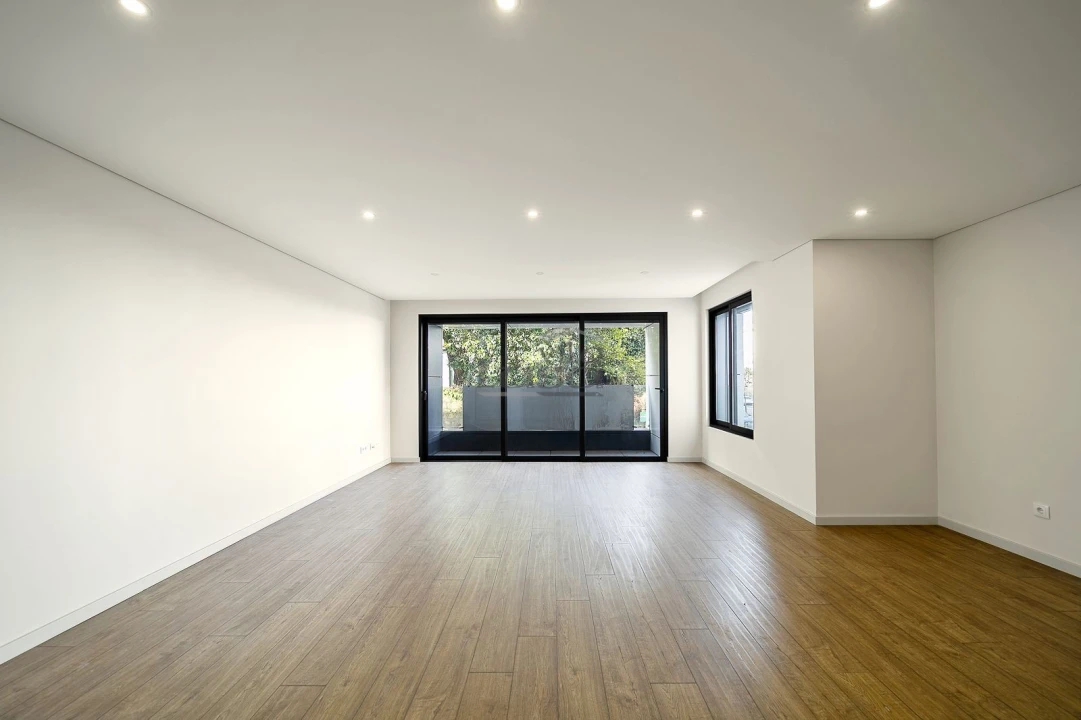 Apartamento T3 para Venda em Cedofeita, Santo Ildefonso, Sé, Miragaia, São Nicolau e Vitória Foto 1