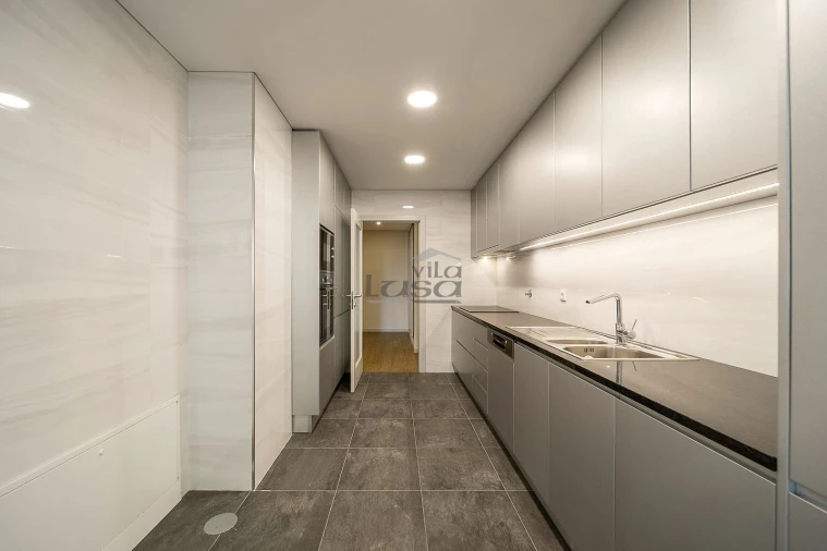 Apartamento T3 para Venda em Cedofeita, Santo Ildefonso, Sé, Miragaia, São Nicolau e Vitória Foto 12