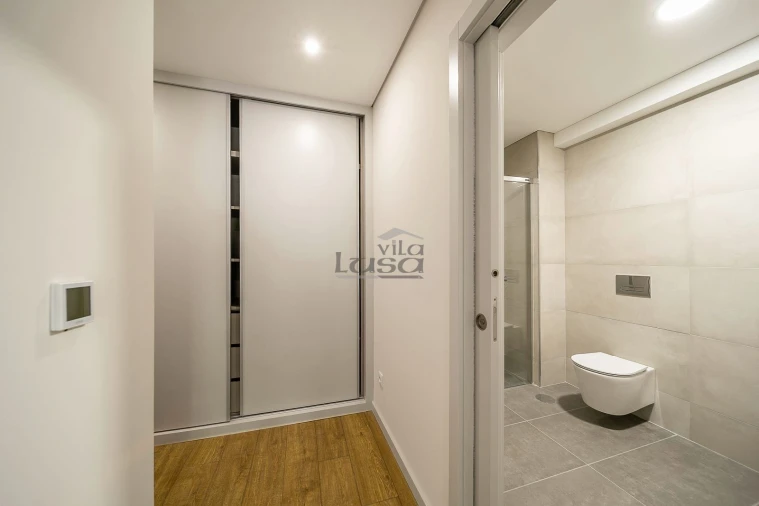 Apartamento T3 para Venda em Cedofeita, Santo Ildefonso, Sé, Miragaia, São Nicolau e Vitória Foto 23