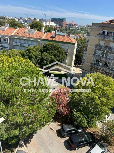 Apartamento T2 para Venda em Benfica