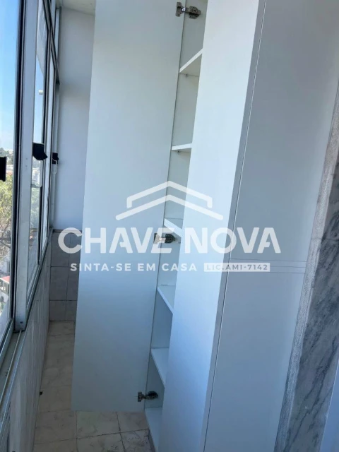 Apartamento T2 para Venda em Benfica