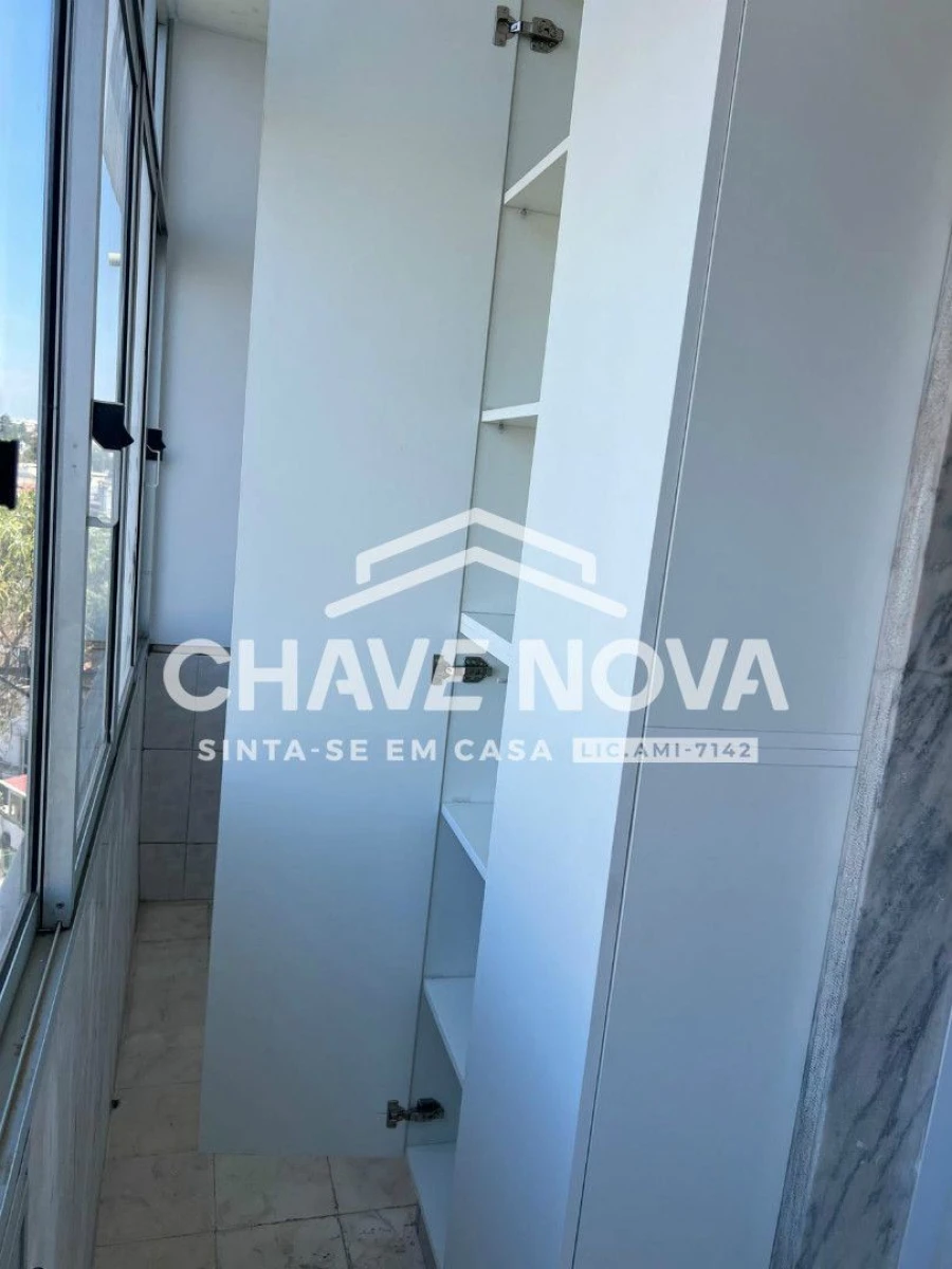 Apartamento T2 para Venda em Benfica Foto 7