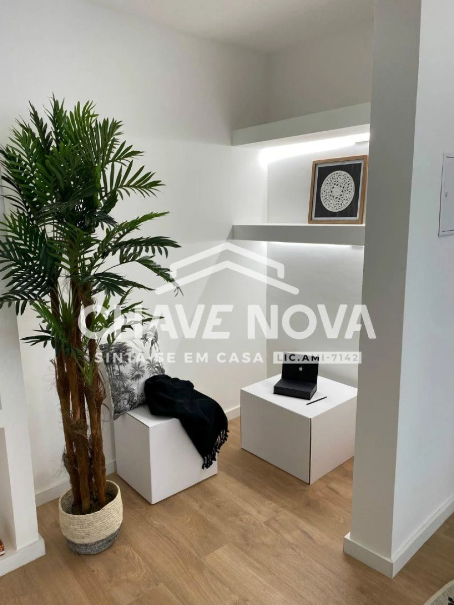 Apartamento T2 para Venda em Benfica Foto 7