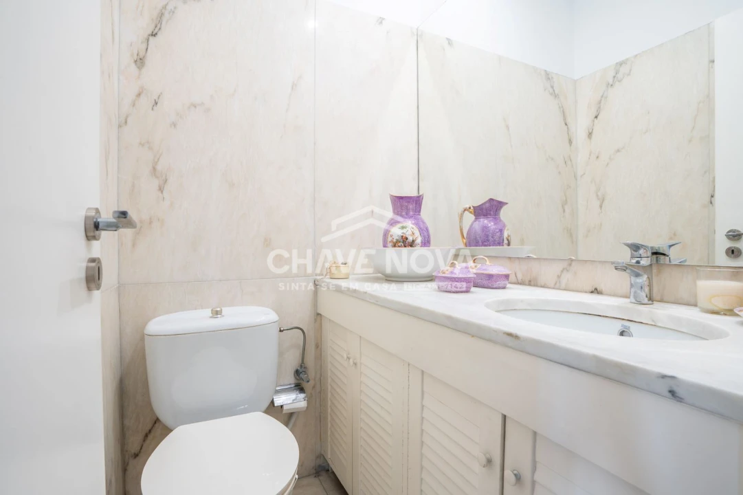 Apartamento T3 para Venda em Lordelo do Ouro e Massarelos Foto 5