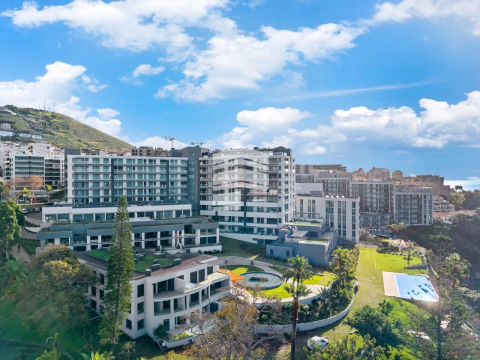 Apartamento T2 para Venda em São Martinho Foto 1