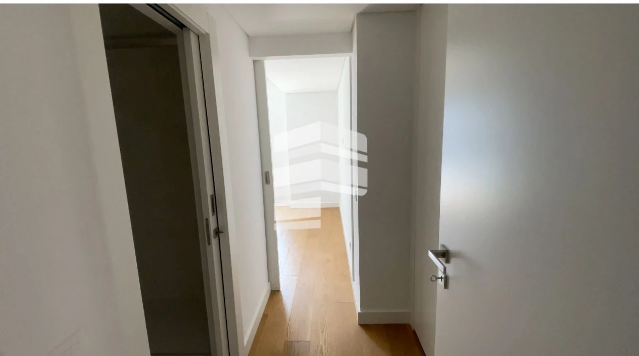 Apartamento T2 para Venda em São Martinho Foto 11