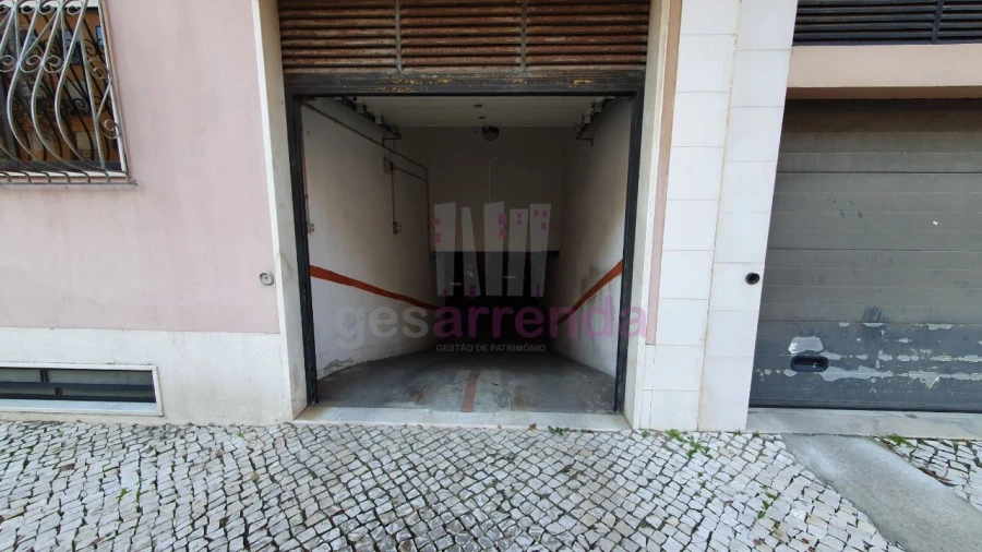 Apartamento T2 para Arrendamento em Carcavelos e Parede Foto 16