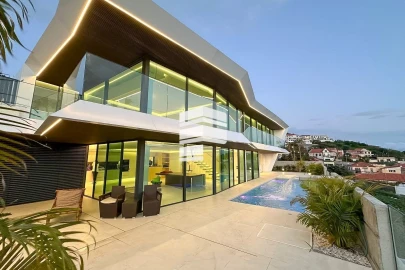 Moradia T4 para Venda em Funchal (Santa Maria Maior)