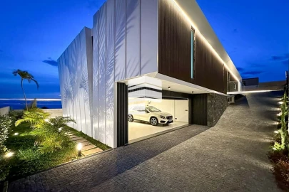 Moradia T4 para Venda em Funchal (Santa Maria Maior)