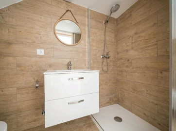 Moradia T1 para Arrendamento em Santa Marinha e São Pedro da Afurada