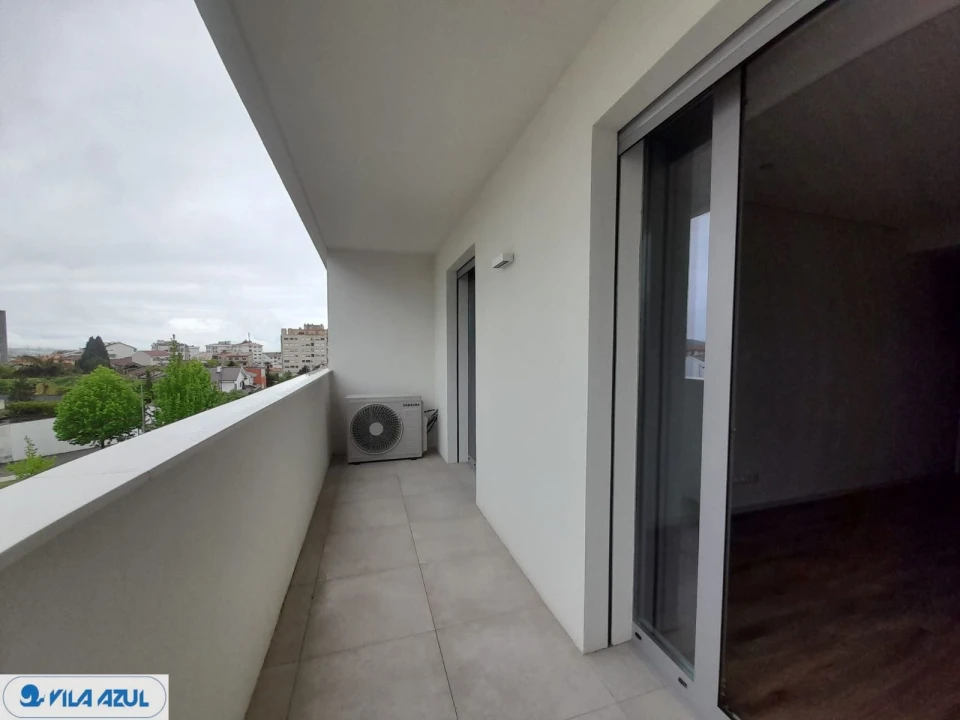 Apartamento T2 para Venda em Mafamude e Vilar do Paraíso Foto 20