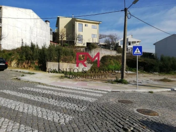Terreno para Venda em Campo e Sobrado