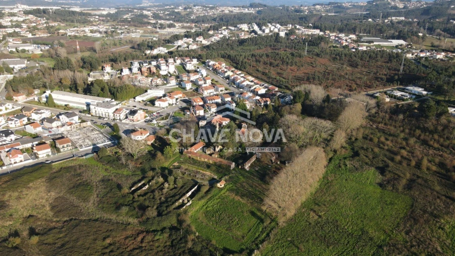 Quinta T0 para Venda em Arcozelo Foto 3