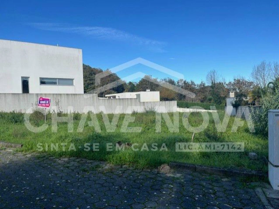 Terreno para Venda em Arcozelo Foto 4